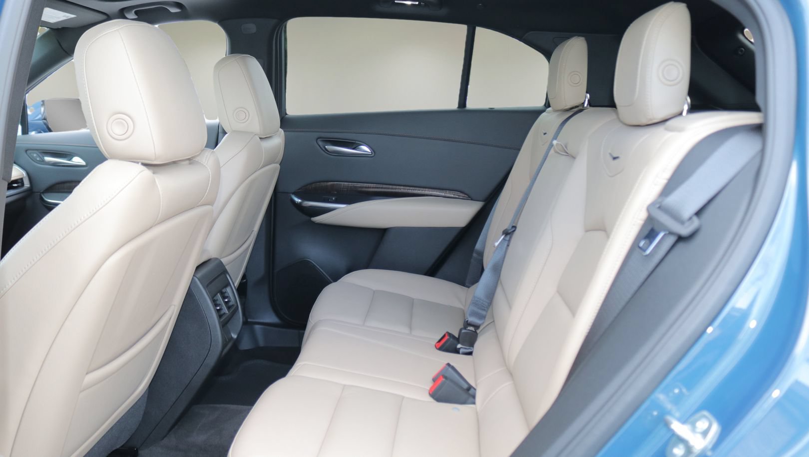 Certified 2025 Cadillac XT4 Premium Luxury FWD image 13