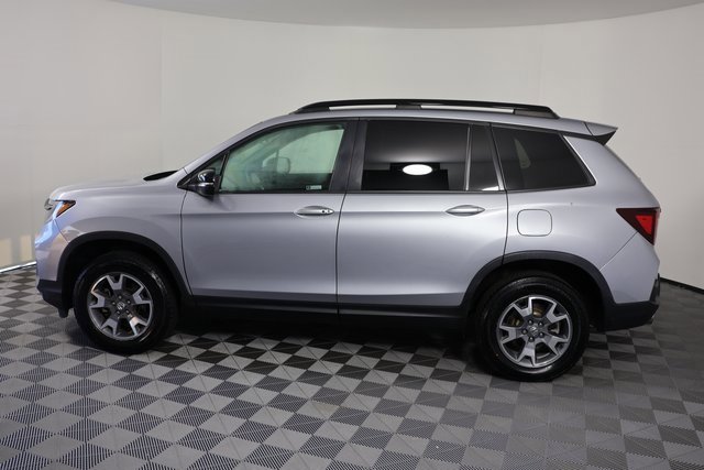 Used 2023 Honda Passport TrailSport image 5
