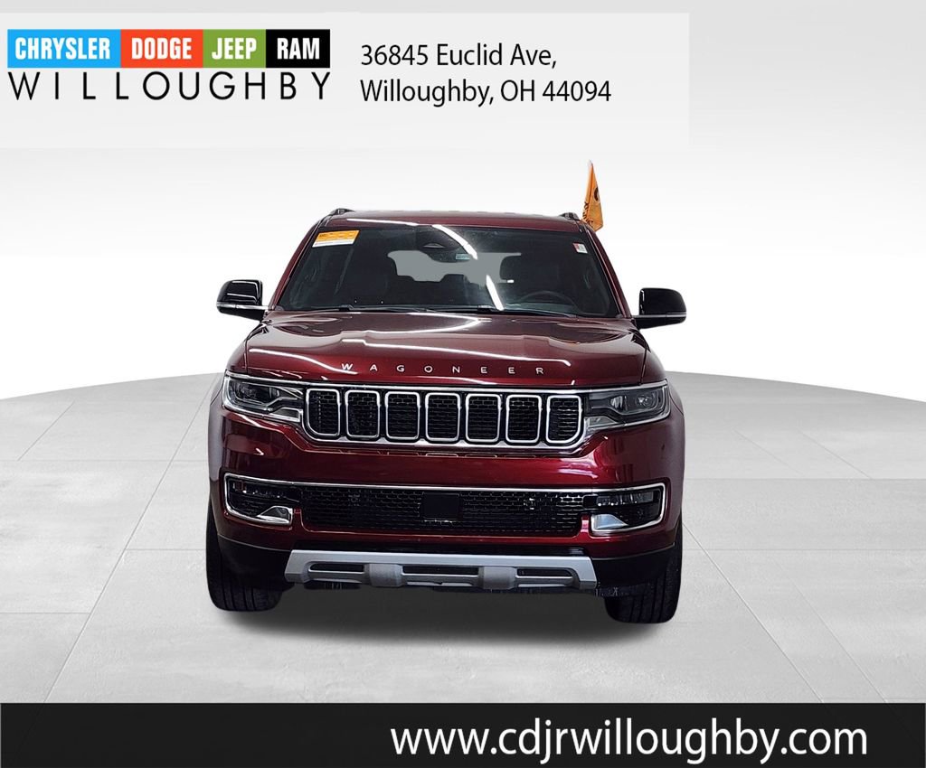 Certified 2024 Jeep Wagoneer Series II w/ Flexible Seating Group image 2