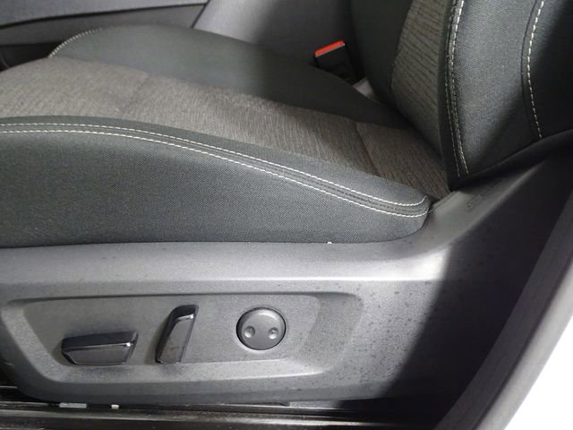 Used 2023 Nissan Rogue SV AWD/4WD image 19
