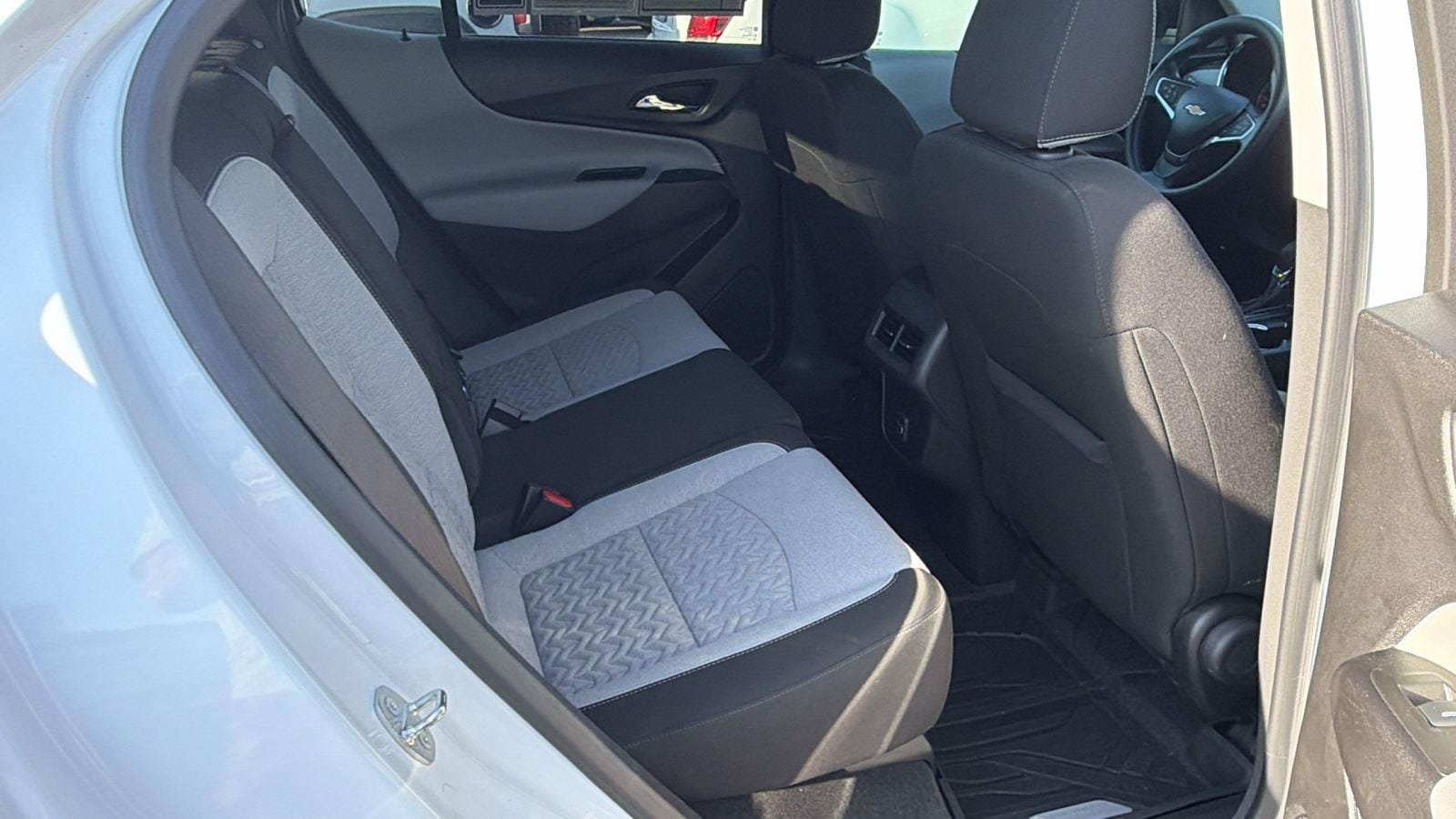 Used 2024 Chevrolet Equinox LS w/ LS Convenience Package FWD image 20