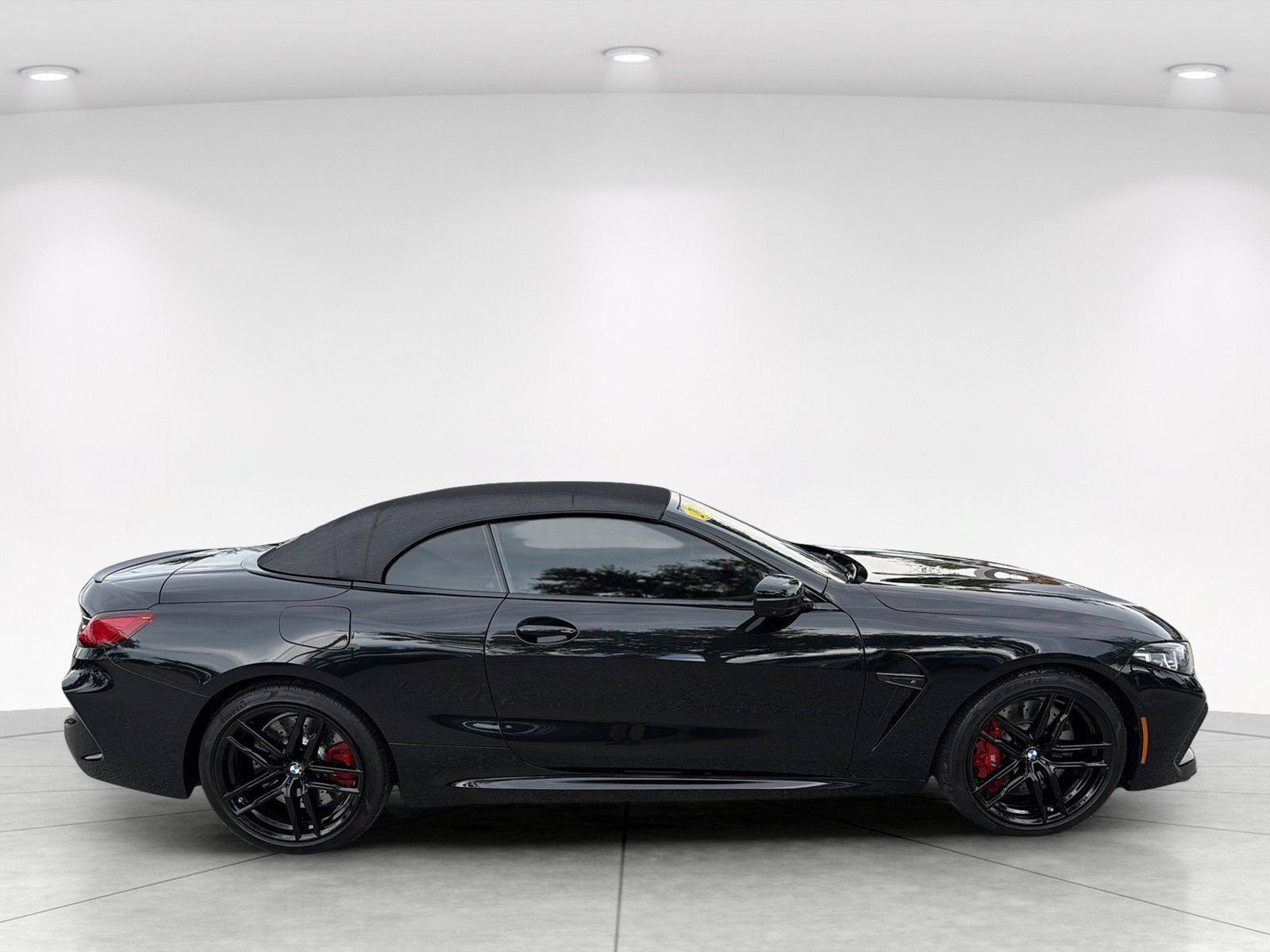 Used 2024 BMW M8 Competition AWD/4WD image 3