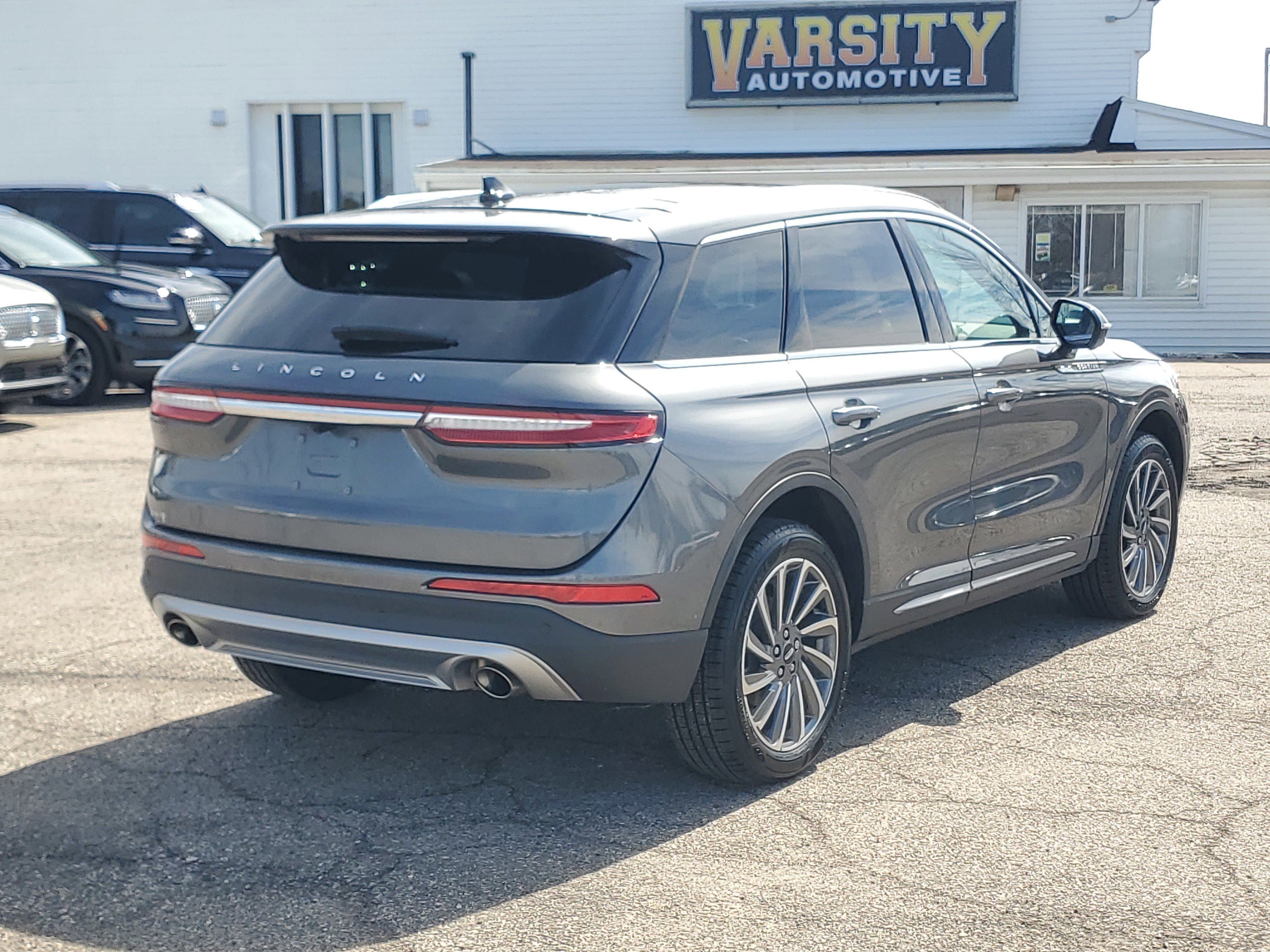 Certified 2023 Lincoln Corsair Reserve w/ Equipment Group 202A AWD/4WD image 6