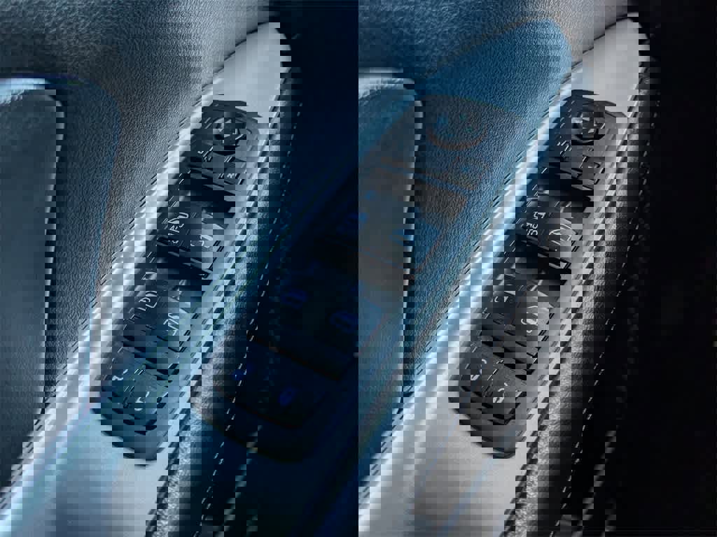 Used 2016 Dodge Journey SE w/ Flexible Seating Group image 25