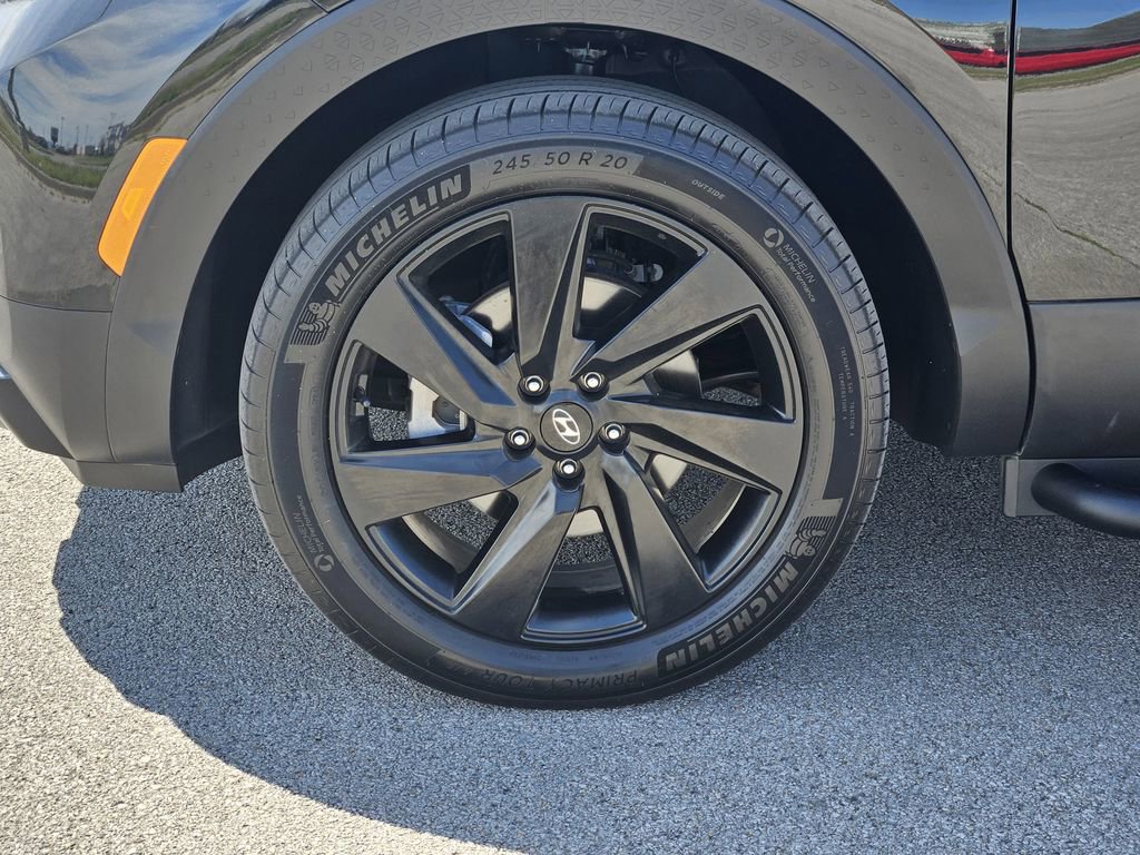 Used 2023 Hyundai Santa Cruz Night image 8