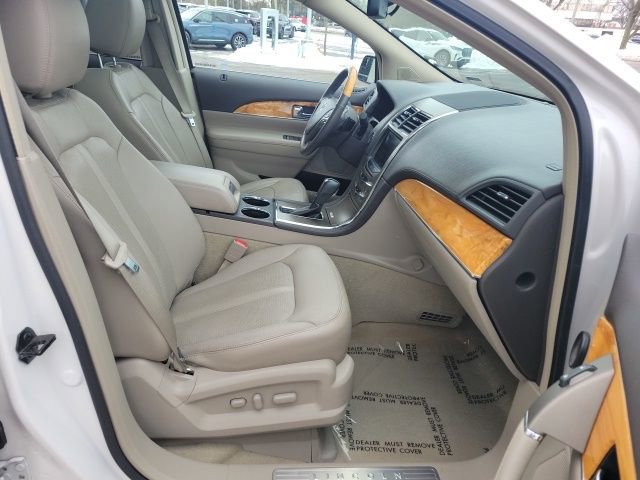 Used 2014 Lincoln MKX AWD w/ Olive Ash Wood Package image 26