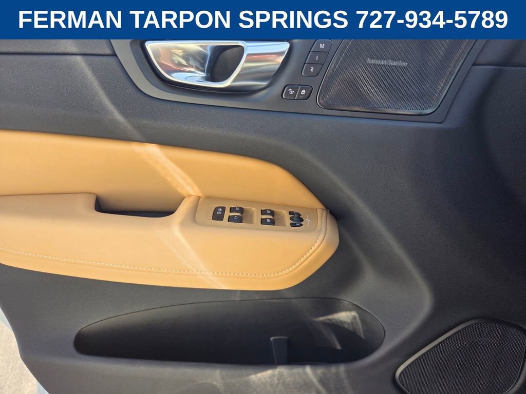 Used 2025 Volvo XC60 B5 Ultra w/ Protection Package Premier image 23