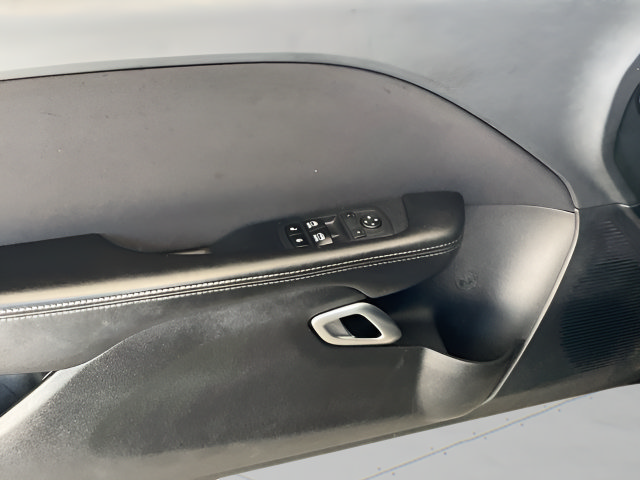 Used 2019 Dodge Challenger SXT w/ Blacktop Package RWD image 10