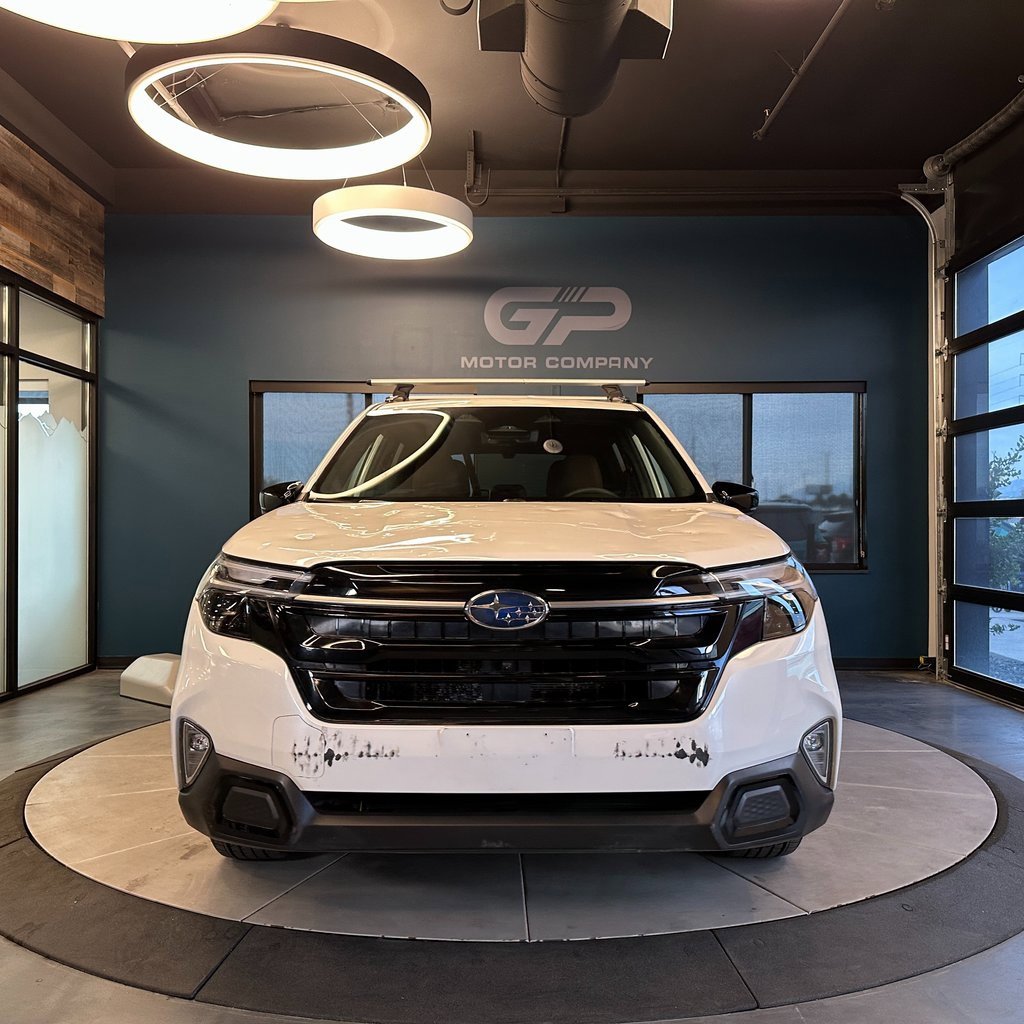 Used 2025 Subaru Forester Touring image 8