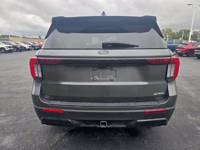 Used 2026 Ford Explorer ST-Line AWD/4WD image 4