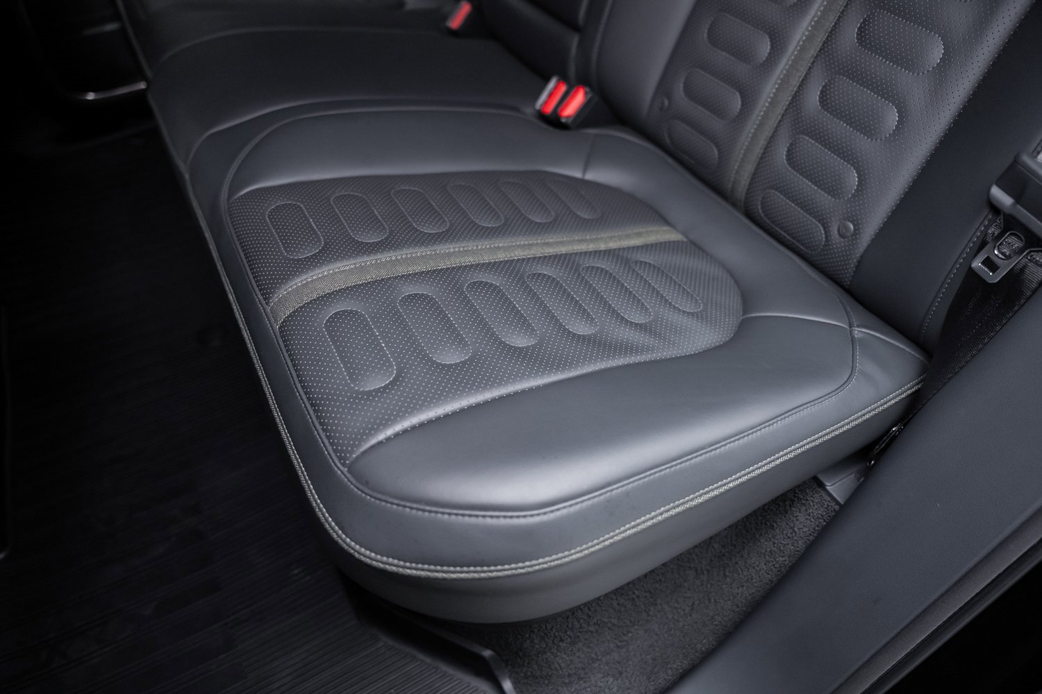 Used 2022 Rivian R1T Adventure image 61