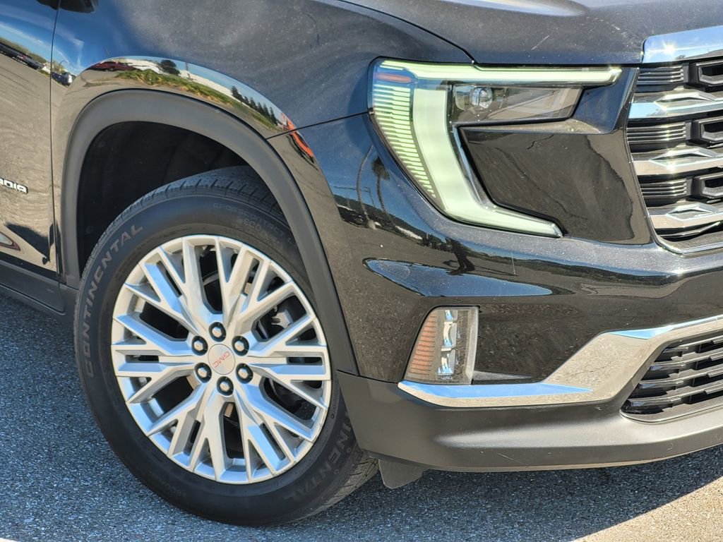 Used 2024 GMC Acadia Elevation image 9