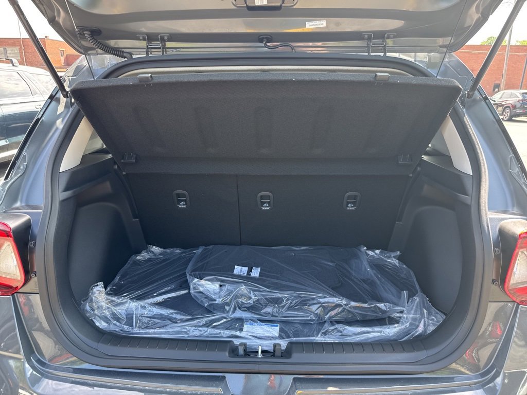 New 2025 Hyundai Venue SEL image 16