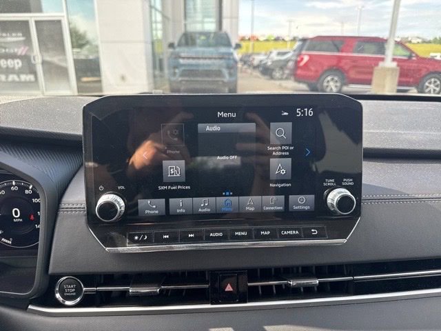 Used 2024 Mitsubishi Outlander SEL AWD/4WD image 11