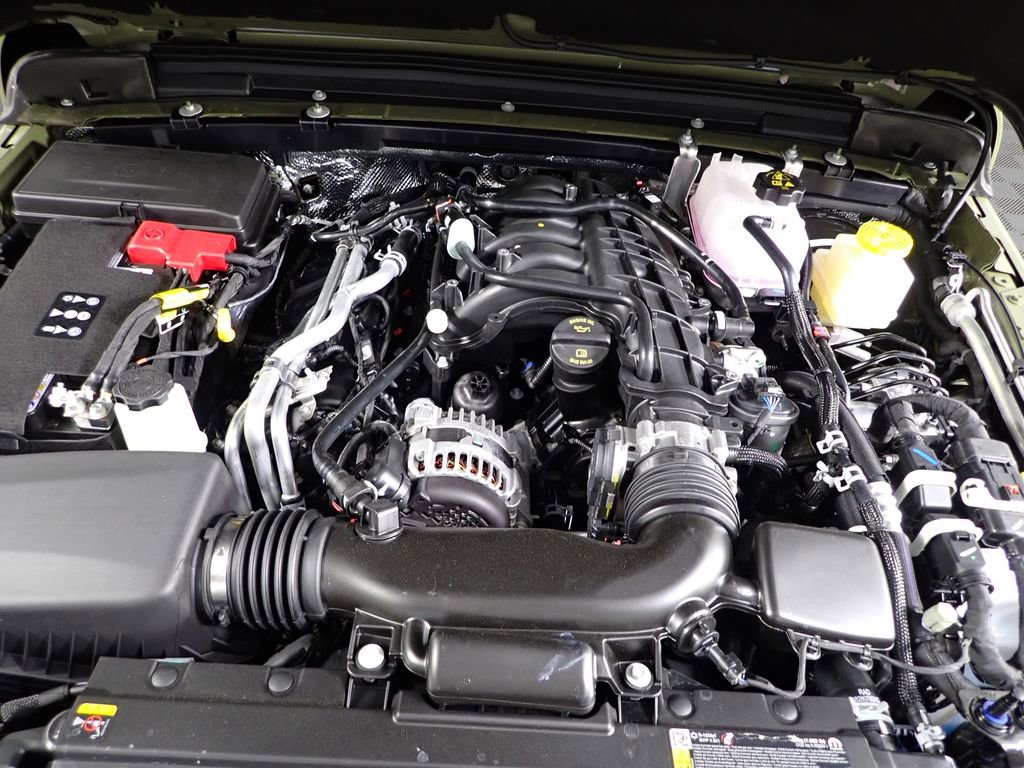 New 2026 Jeep Gladiator Sport AWD/4WD image 9