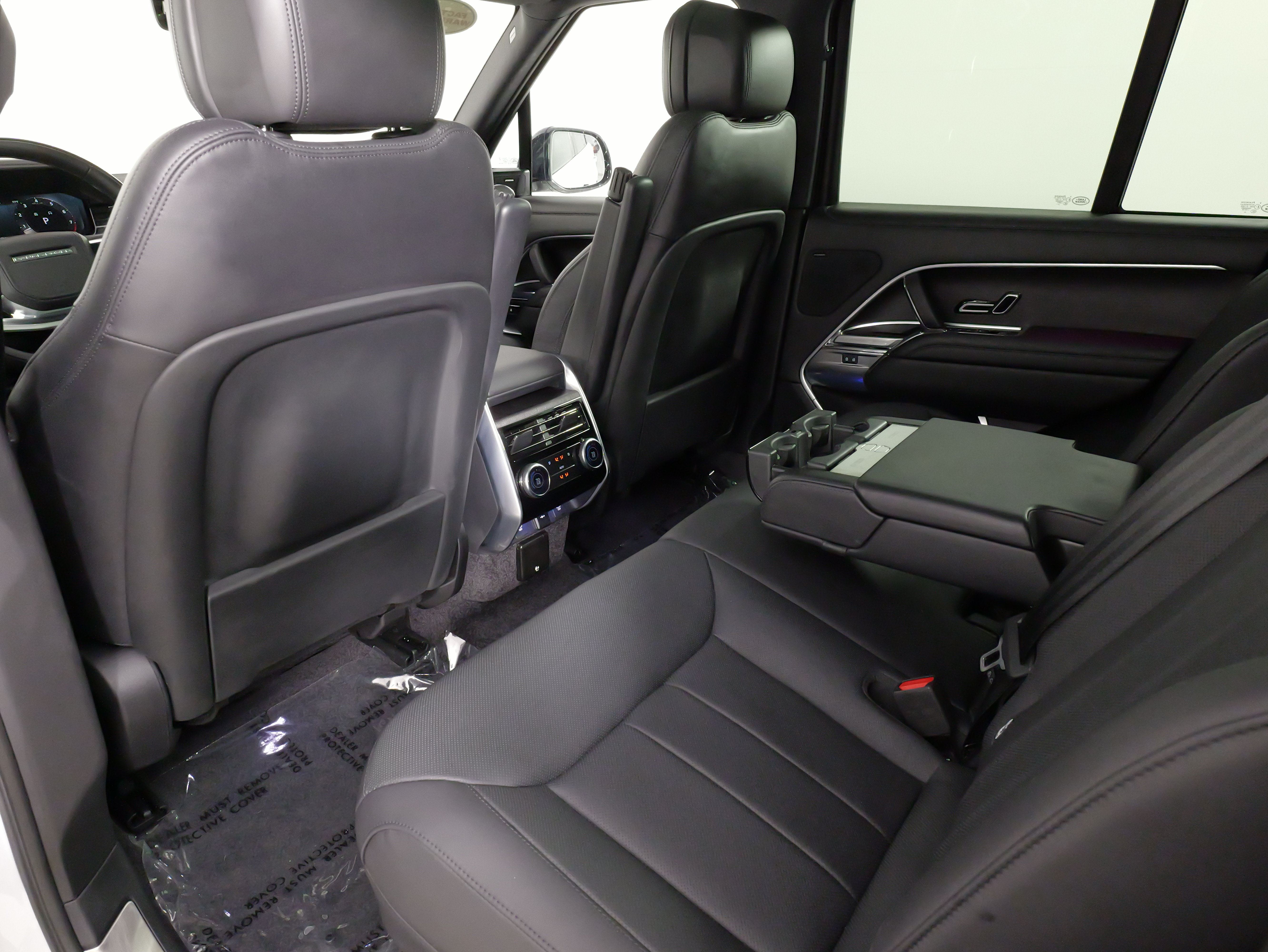 Used 2024 Land Rover Range Rover SE AWD/4WD image 39