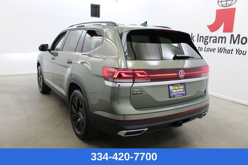 New 2026 Volkswagen Atlas SE FWD image 2