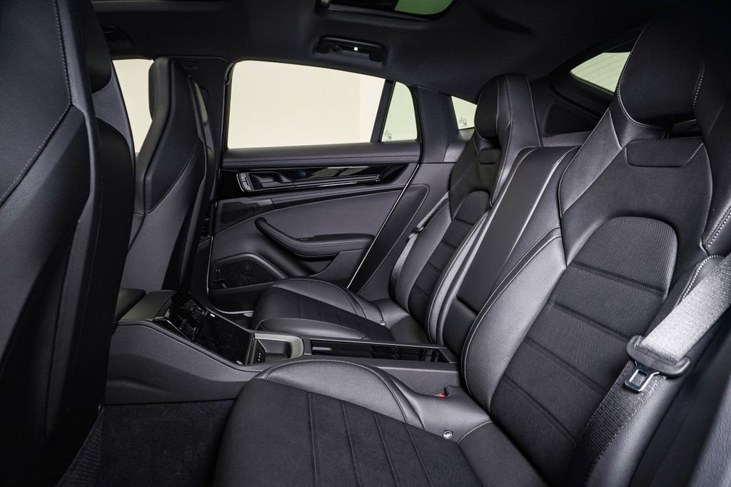 New 2026 Porsche Panamera 4 AWD/4WD image 17
