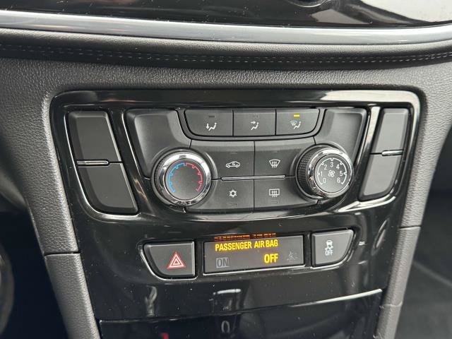 Used 2022 Buick Encore Preferred AWD/4WD image 20