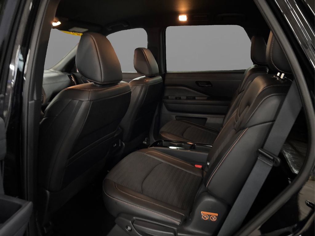 Certified 2023 Nissan Pathfinder Rock Creek image 10