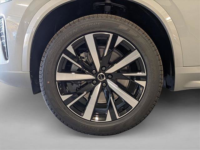 New 2026 Volvo XC90 B5 Core AWD/4WD image 10