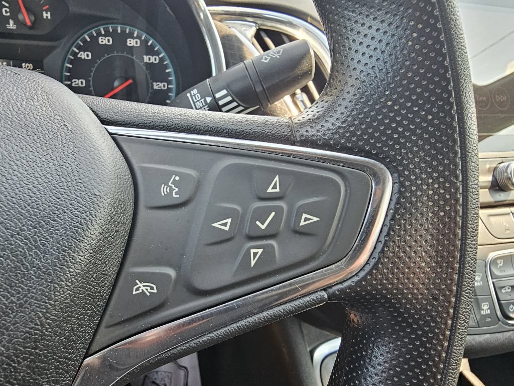 Used 2021 Chevrolet Malibu LT FWD image 24