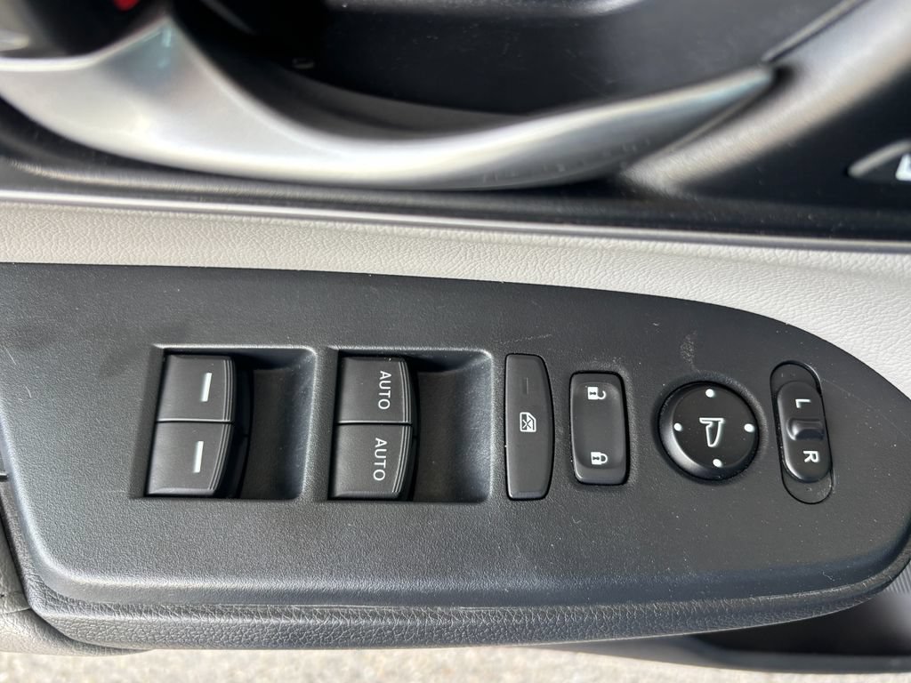 Used 2020 Honda CR-V Touring image 28
