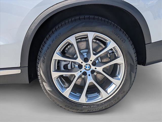 New 2026 BMW X5 xDrive50e image 10