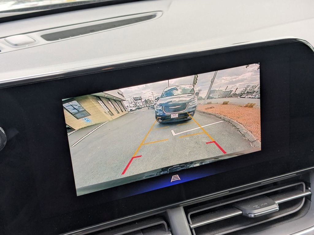 Used 2025 Chevrolet Trax LT w/ LT Convenience Package image 21