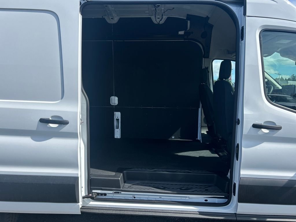 New 2025 Ford Transit 250 148 High Roof Extended image 28