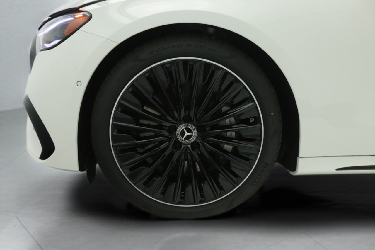 New 2026 Mercedes-Benz E 450 4MATIC Sedan image 11
