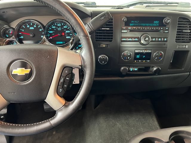 Used 2012 Chevrolet Silverado 2500 LT w/ Interior Plus Package AWD/4WD image 17