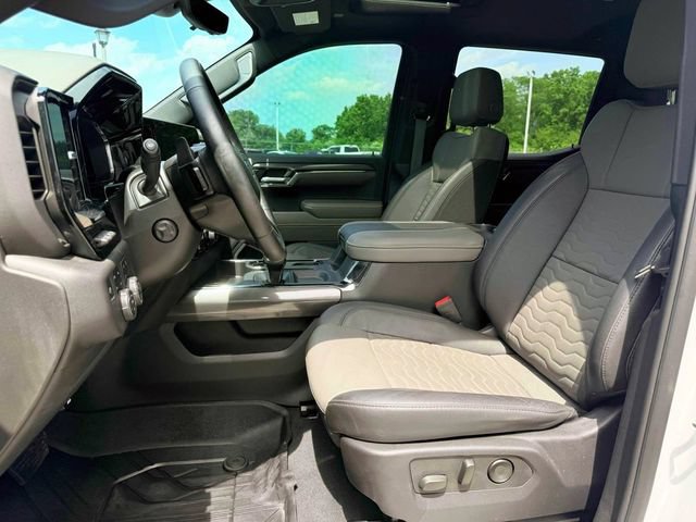 Used 2024 Chevrolet Silverado 1500 ZR2 w/ Technology Package AWD/4WD image 19