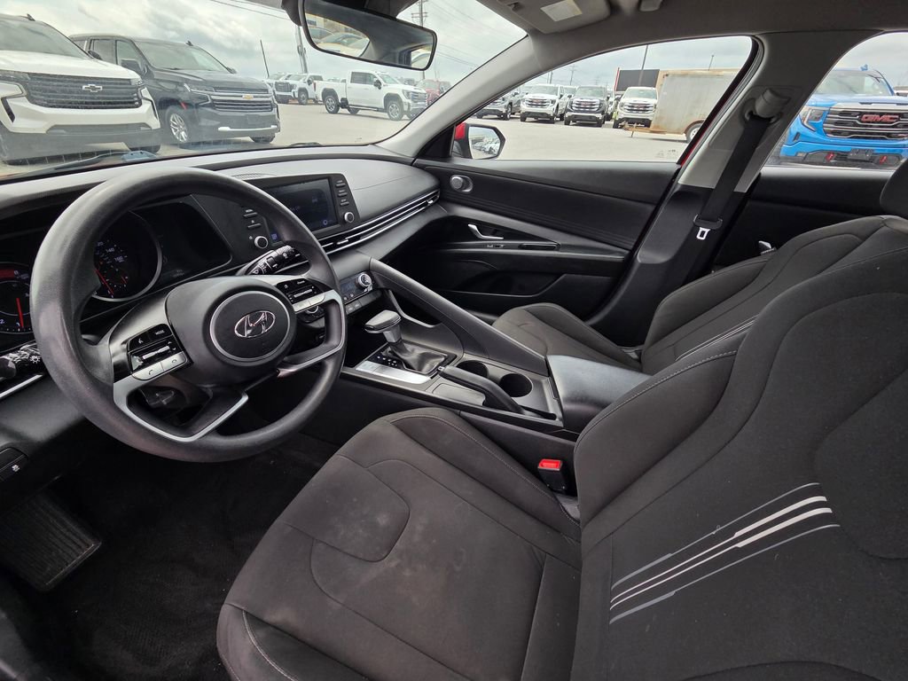 Used 2021 Hyundai Elantra SEL image 9