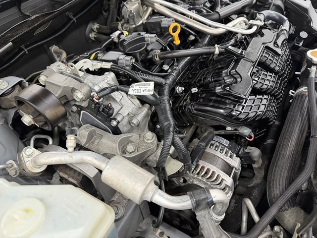 Used 2024 Nissan Altima 2.5 SV FWD image 10