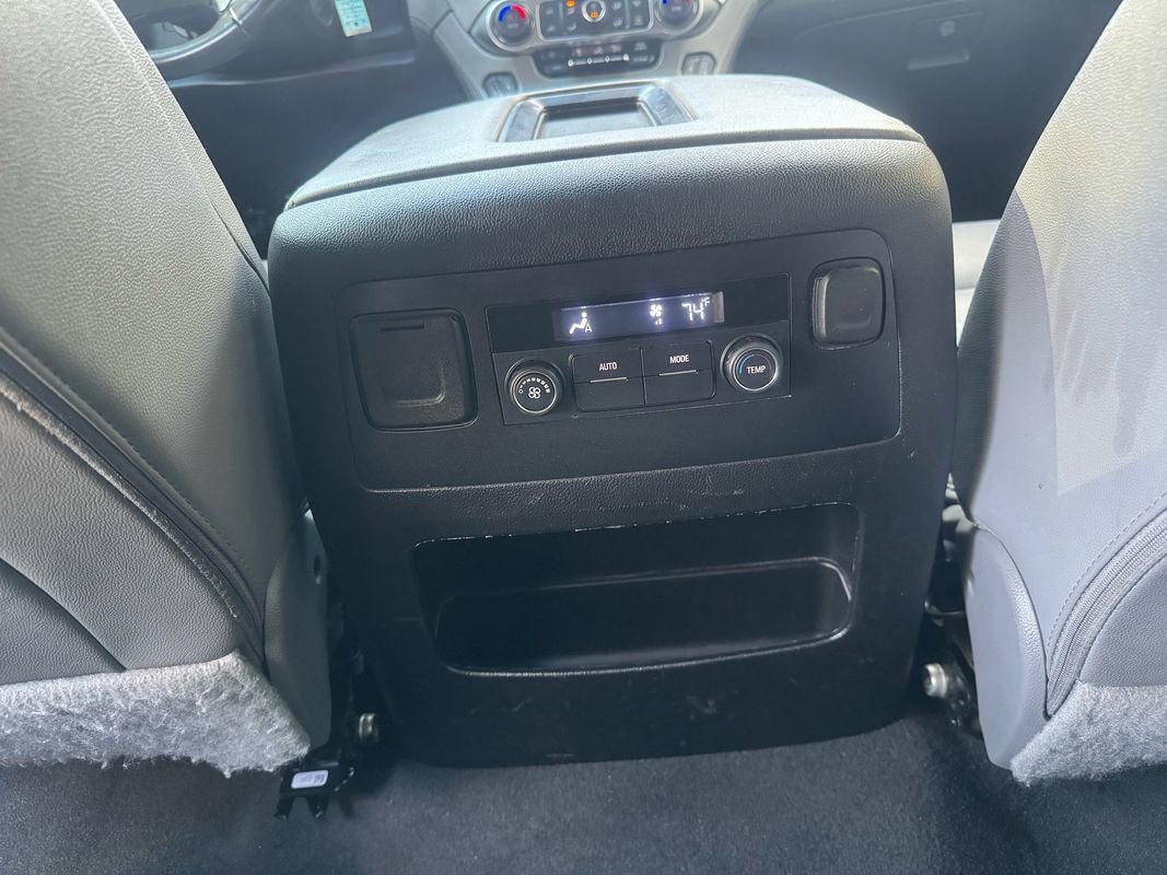 Used 2020 Chevrolet Suburban LT AWD/4WD image 16