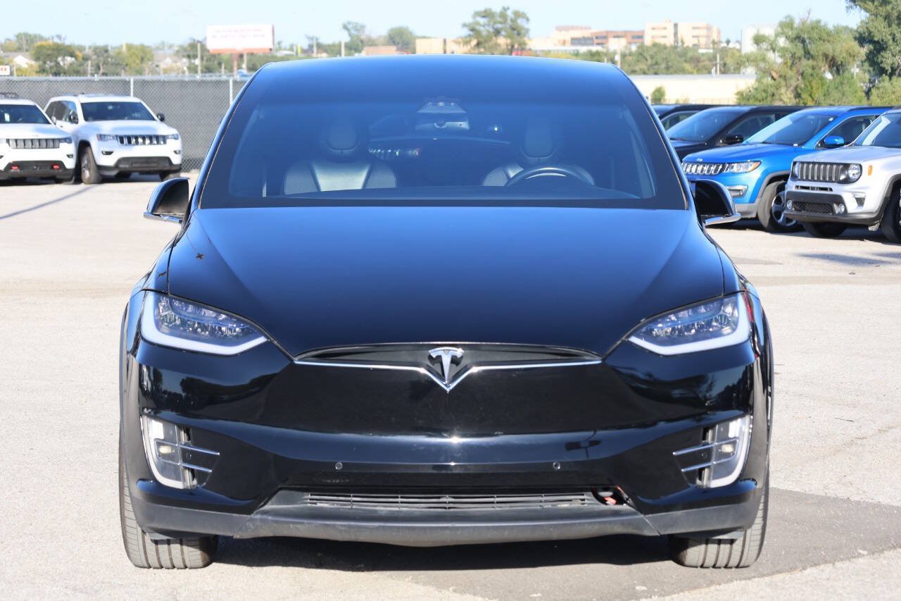 Used 2018 Tesla Model X 75D AWD/4WD image 2