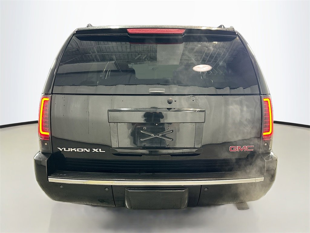 Used 2013 GMC Yukon XL Denali image 7