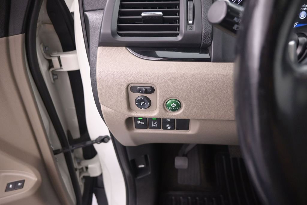 Used 2016 Honda Pilot Elite image 23