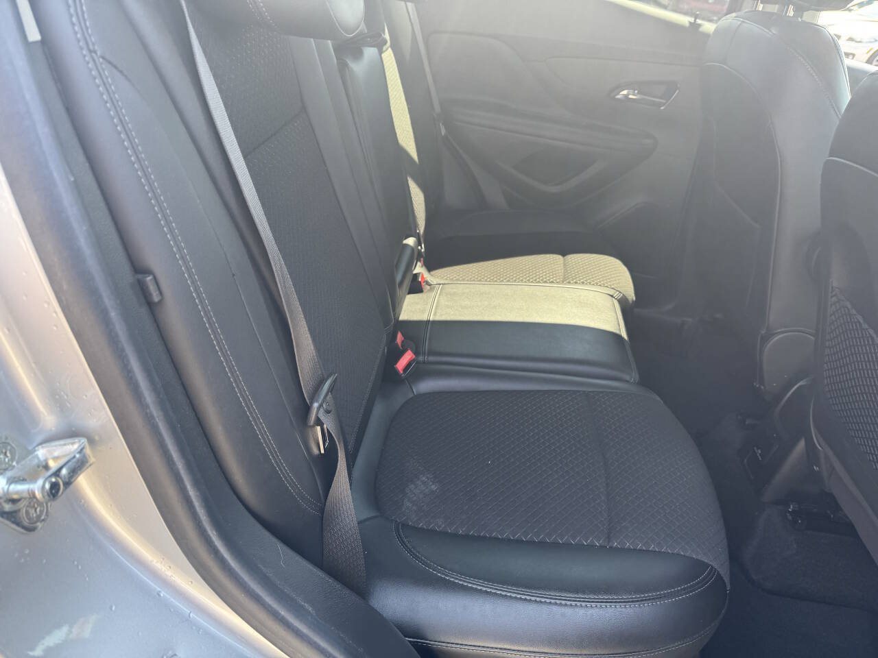 Used 2017 Buick Encore Preferred FWD image 17
