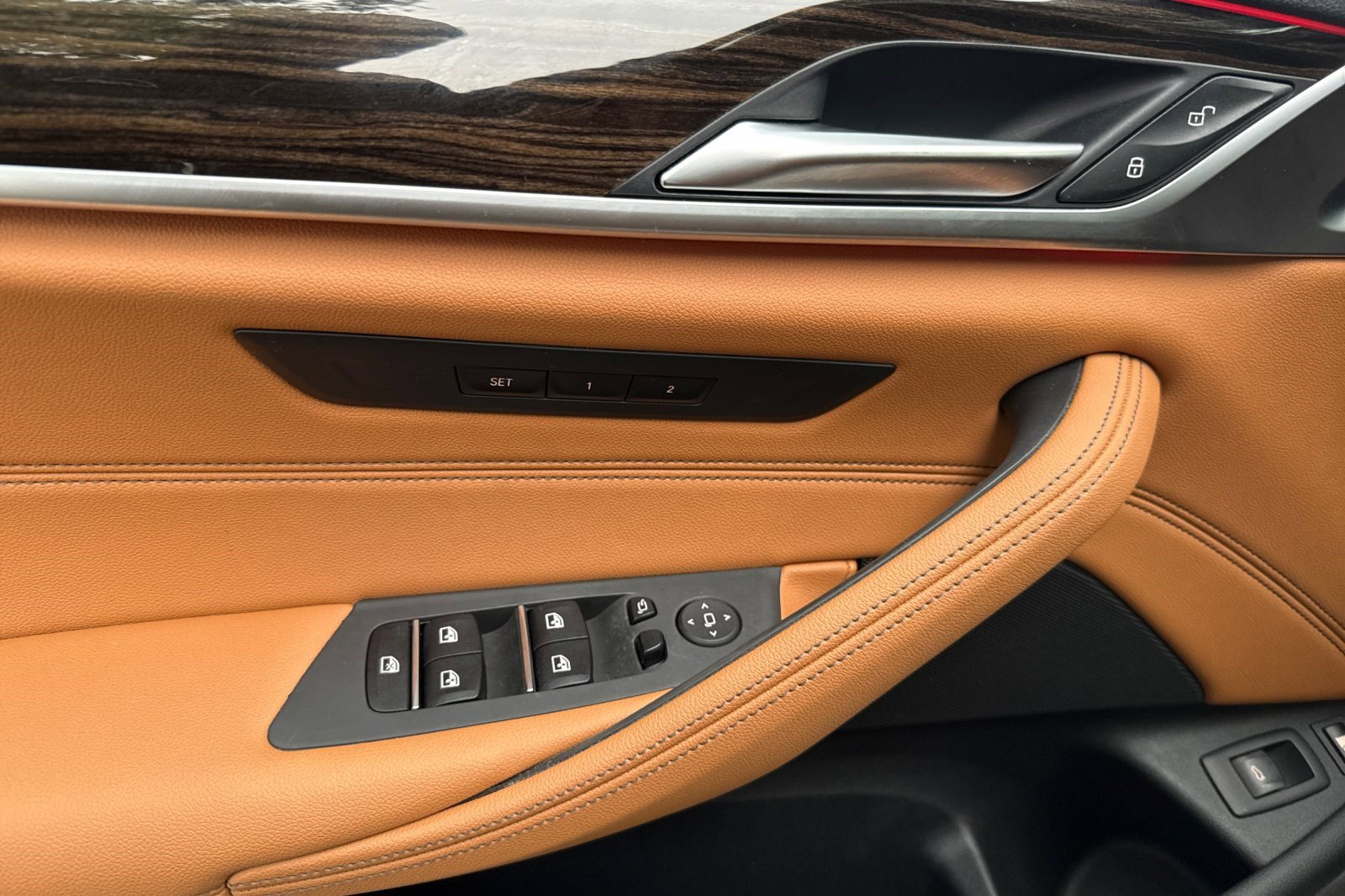 Certified 2023 BMW 530e xDrive w/ M Sport Package image 12