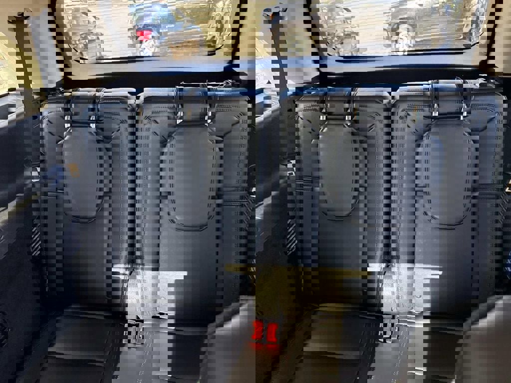 Used 2024 Lincoln Aviator Reserve w/ Elements Package Plus AWD/4WD image 16