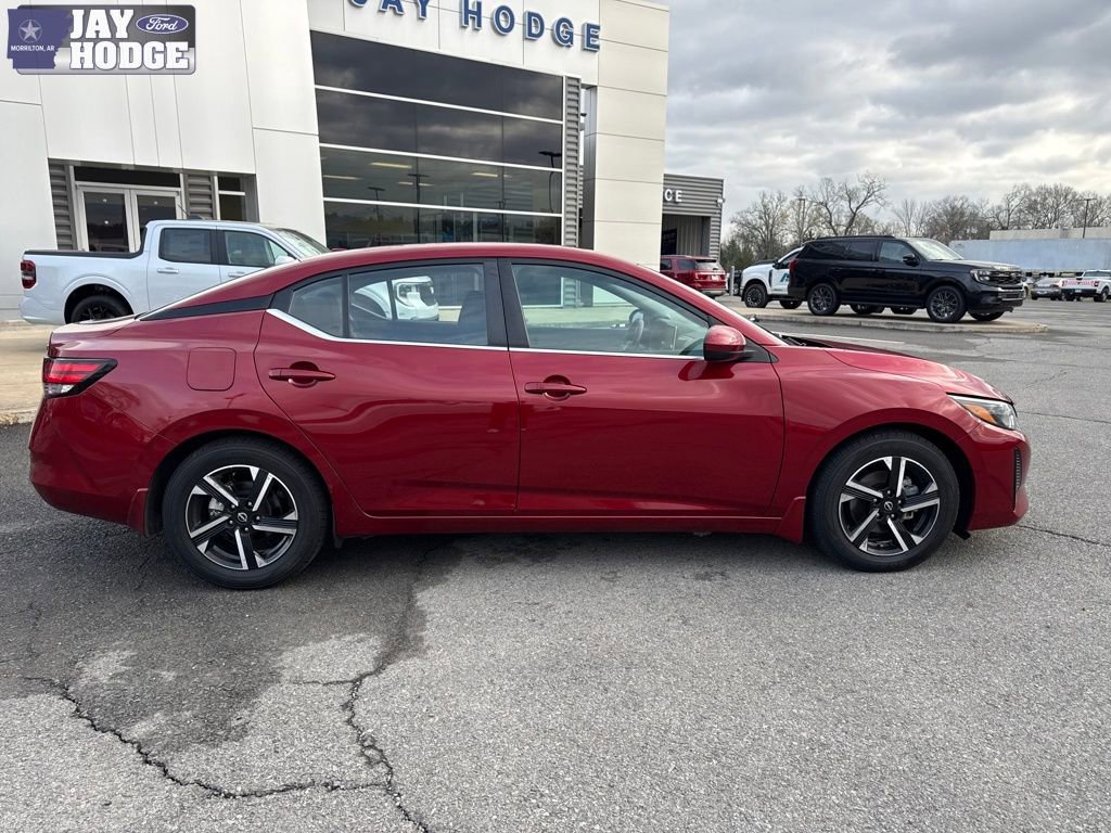 Used 2024 Nissan Sentra SV w/ Lighting Package image 8