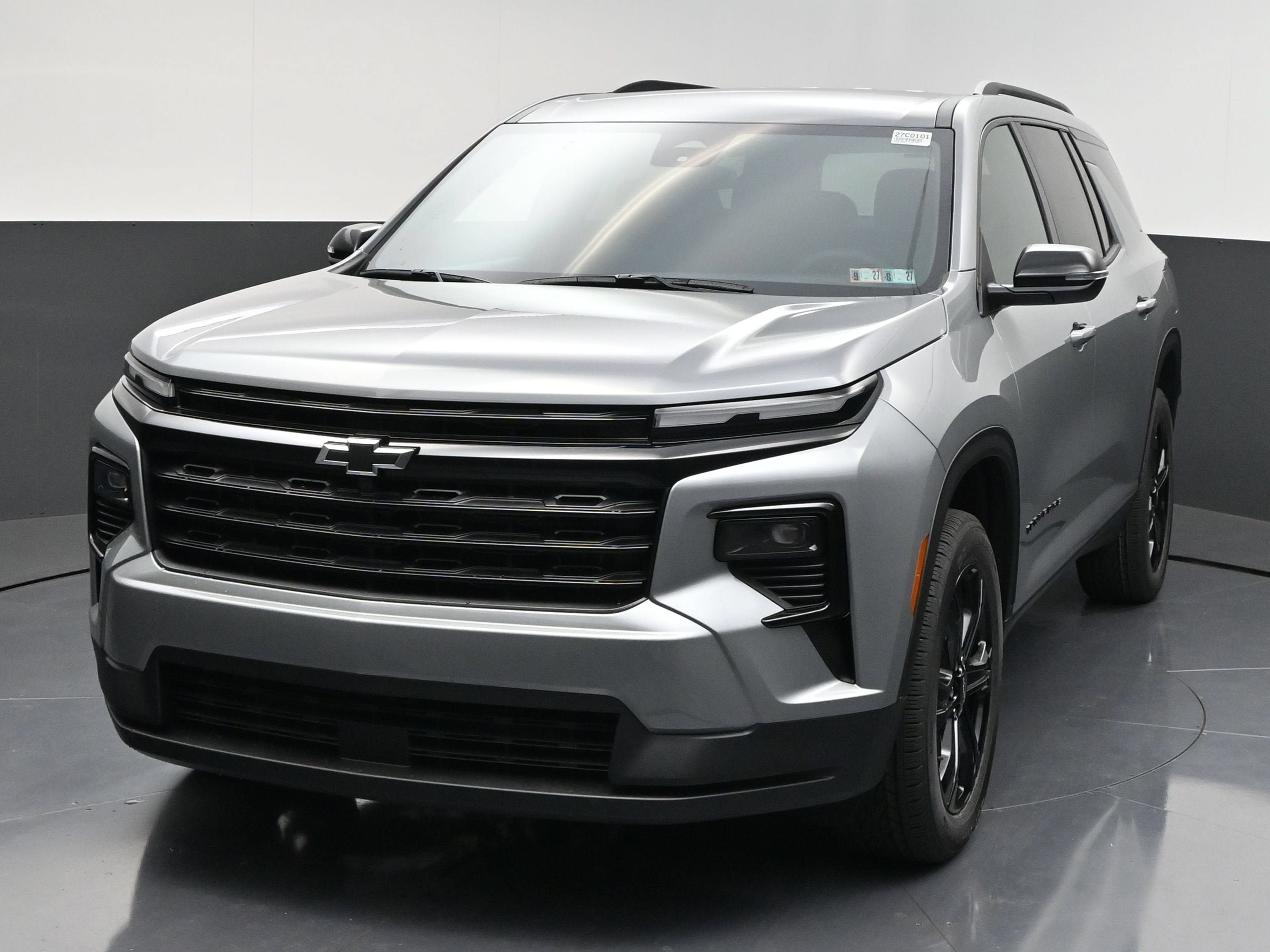 New 2027 Chevrolet Traverse LT w/ Midnight/Sport Edition AWD/4WD image 4