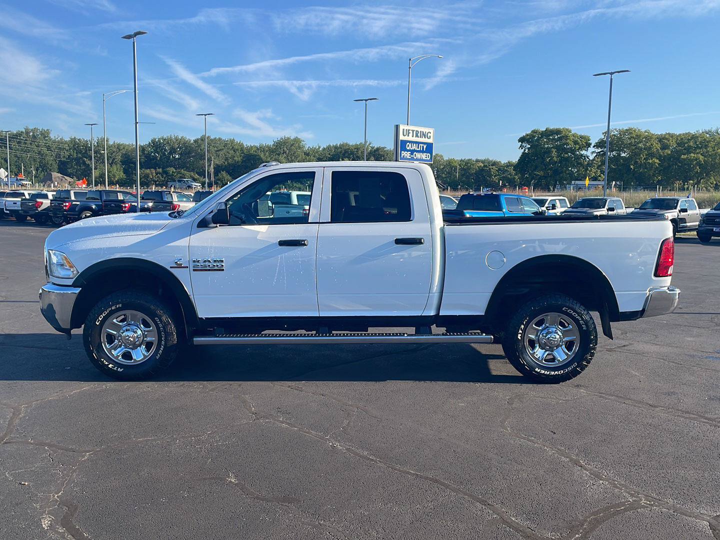 Used 2014 RAM 2500 Tradesman w/ Chrome Appearance Group AWD/4WD image 2