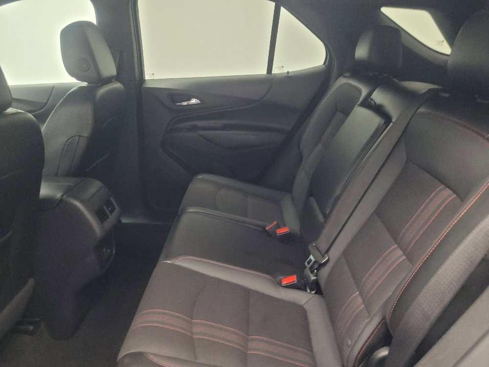 Used 2023 Chevrolet Equinox RS image 18