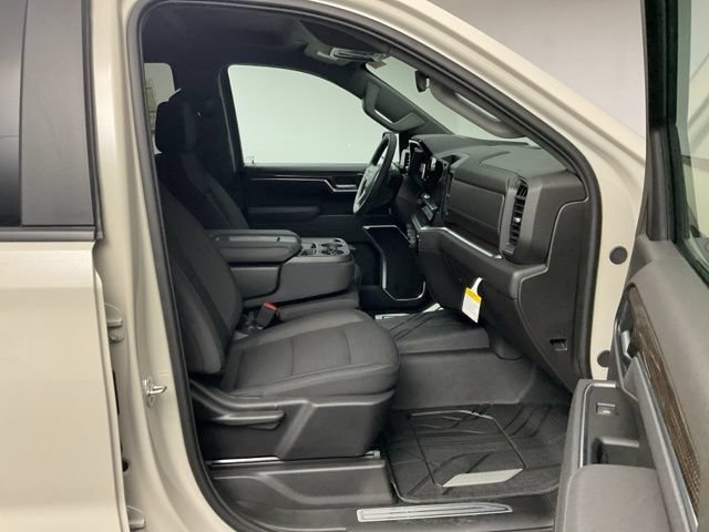 New 2026 Chevrolet Silverado 1500 RST w/ LPO, Dark Essentials Package AWD/4WD image 23
