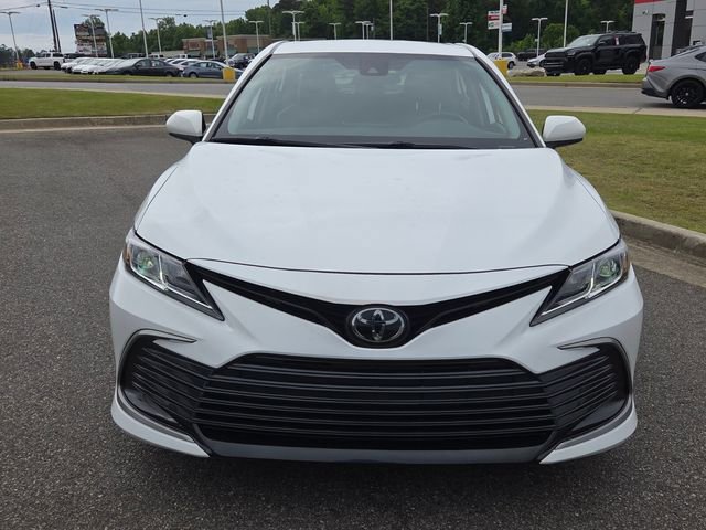 Used 2023 Toyota Camry LE FWD image 2