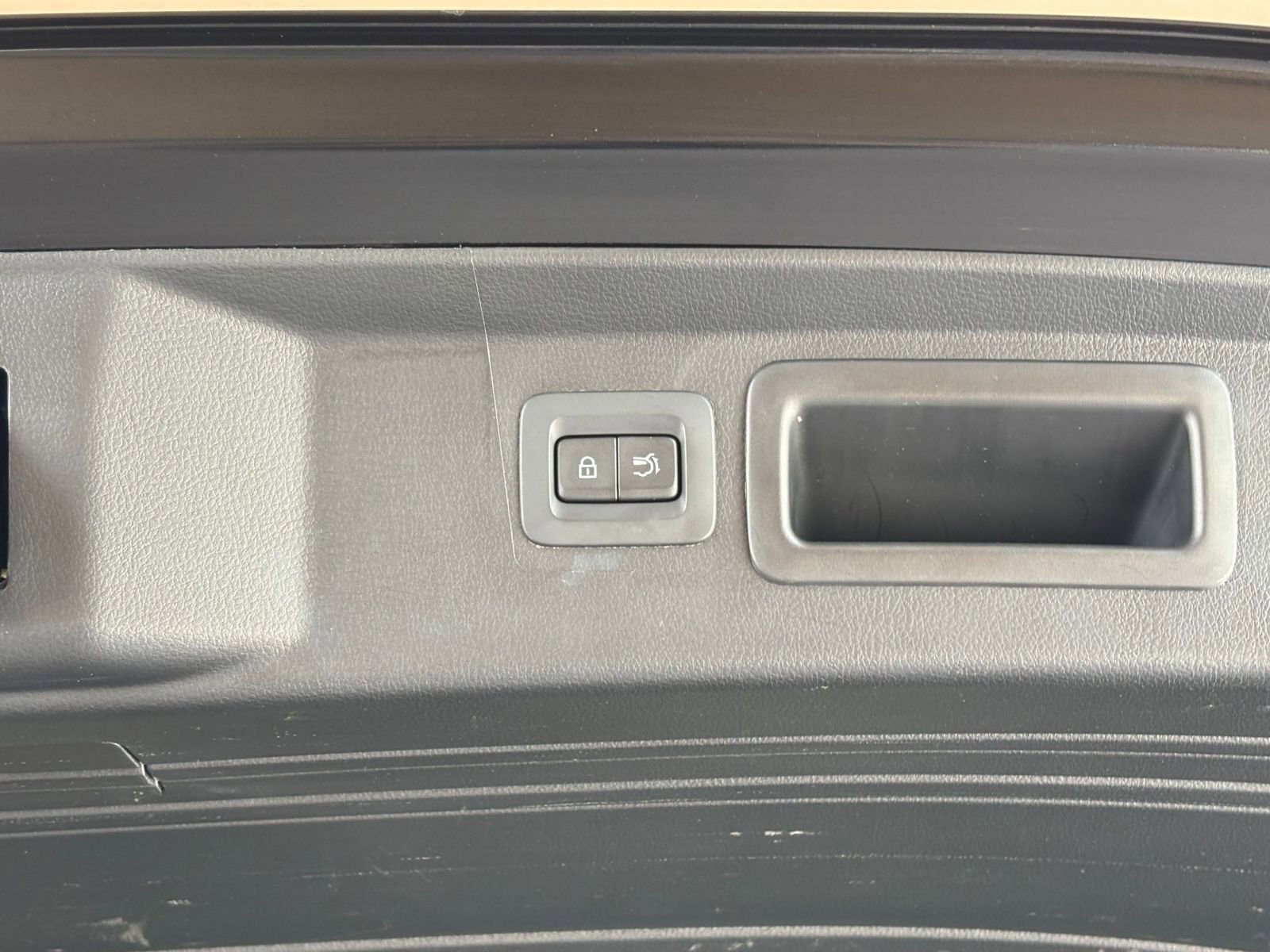 Used 2025 MAZDA CX-50 2.5 Hybrid w/ Premium Plus Pkg image 23