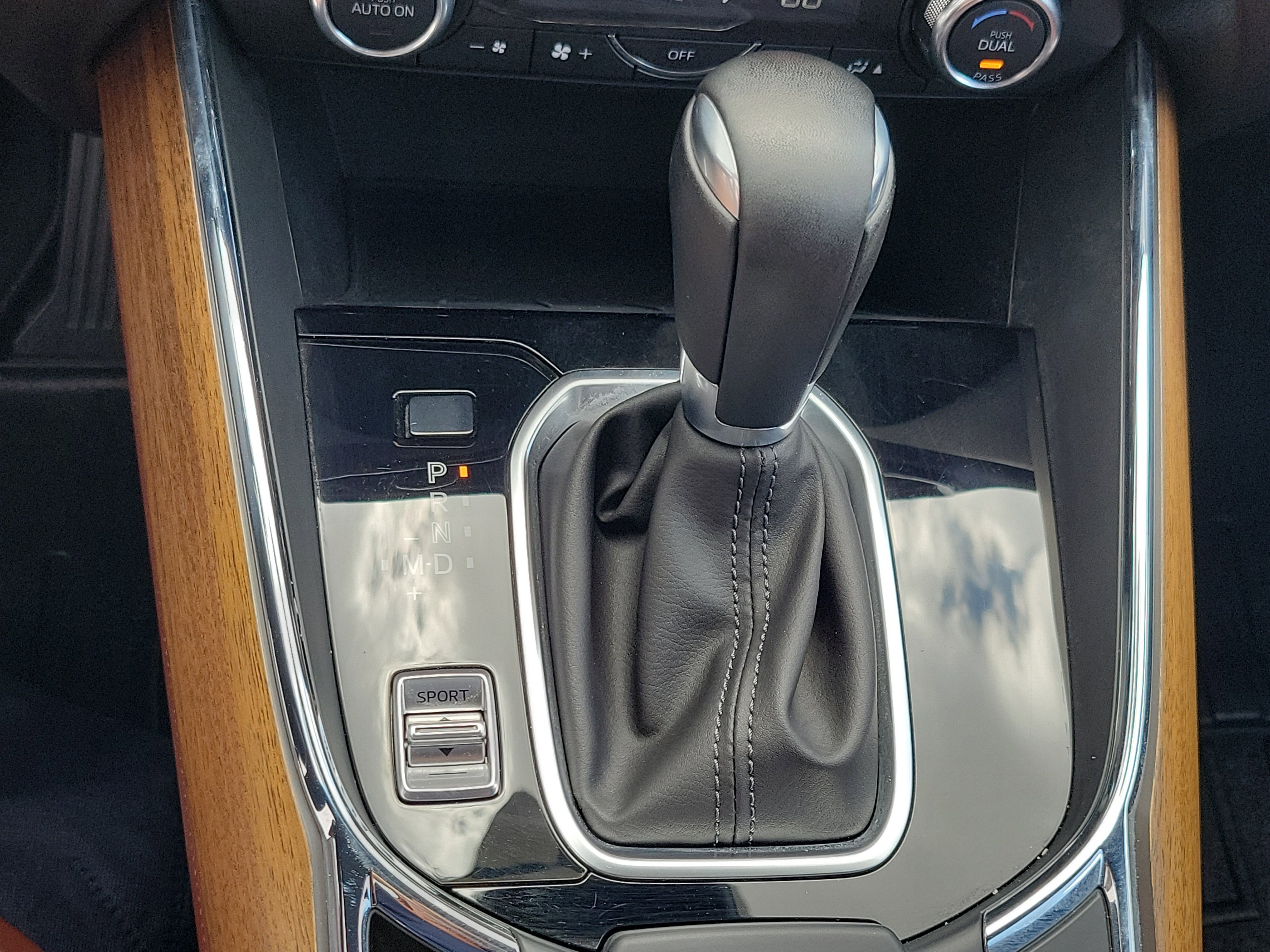 Used 2017 MAZDA CX-9 Signature image 29